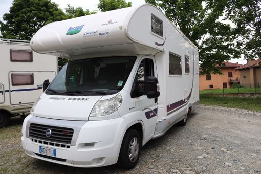 Vendesi Camper MCLOUIS TANDY 640