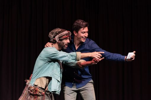 Onda Larsen alla scuola De Amicis di Venaria con "Il sogno di Bottom"