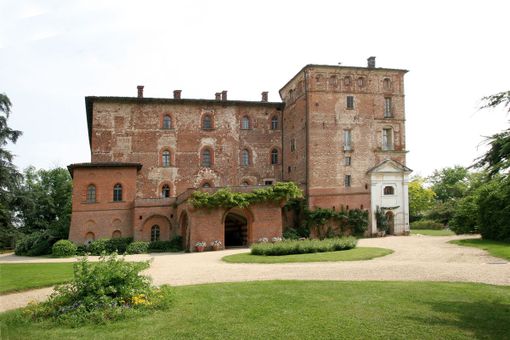 Castello di Pralormo: dopo Messer Tulipano riapre alle visite guidate fino a ottobre