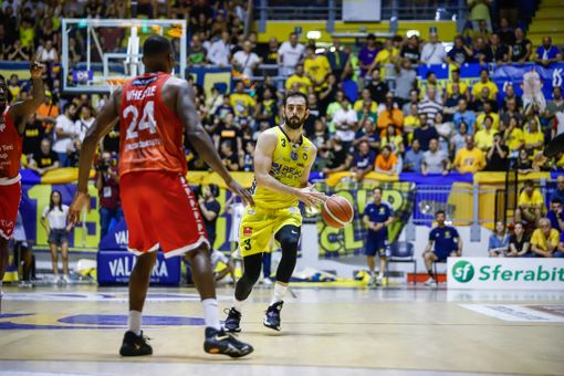 reale mutua vs pistoia e tifosi