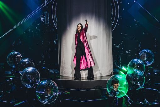 Laura Pausini torna all'Inalpi Arena per il suo tour mondiale