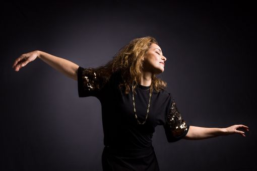 Ilaria Pilar Patassini in concerto al FolkClub Ilaria Pilar Patassini in concerto al FolkClub