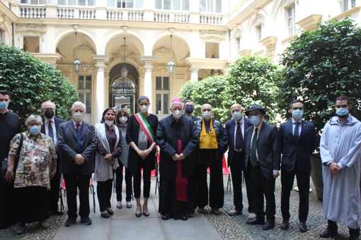 Una preghiera per ogni religione, a Torino lezione di inclusione: “Si riparta dalla solidarietà” [VIDEO e FOTO]