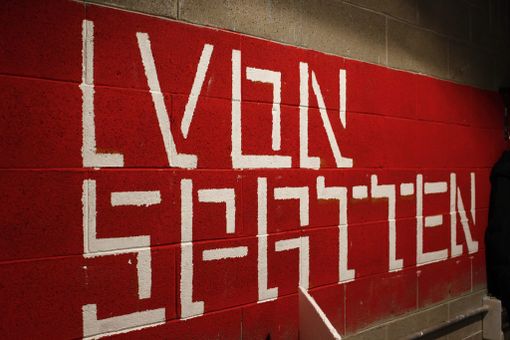 Fragilità e forza dell’essere umano come stati di necessità: la musica degli Ivon Spatten che racconta il qui ed ora