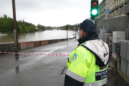 I Murazzi chiusi prima dell'alluvione