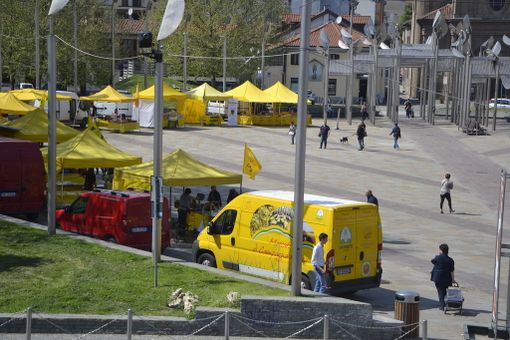 Inaugurato a Nichelino il mercatino delle delizie