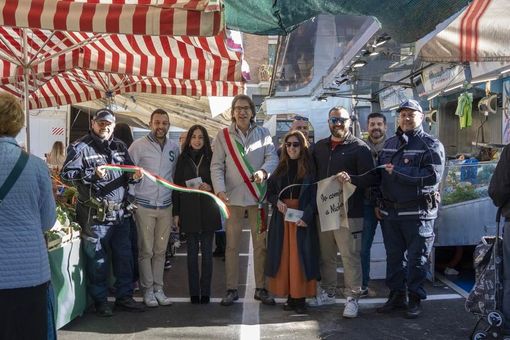 A Nichelino prosegue la rivoluzione dei mercati e riapre piazza San Quirico A Nichelino prosegue la rivoluzione dei mercati e riapre piazza San Quirico