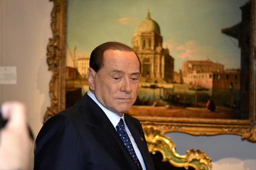 Quirinale: Berlusconi ritira la sua candidatura