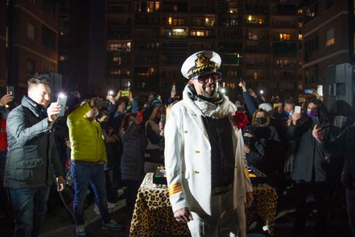 In foto, il flashmob a Mirafiori