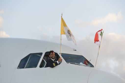 Un pilota di Torino sul volo papale di oggi per il Mozambico