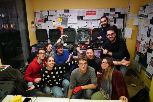 L'Università di Torino si laurea (con lode) nella raccolta differenziata di prodotti elettronici, pile, plastica e sughero [FOTO]