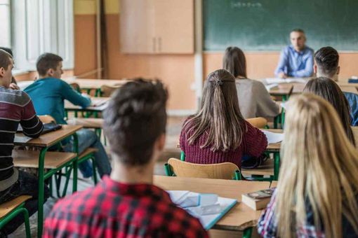 Concorsi per le scuole promossi dal Consiglio regionale: coinvolti più di 900 ragazzi Concorsi per le scuole promossi dal Consiglio regionale: coinvolti più di 900 ragazzi