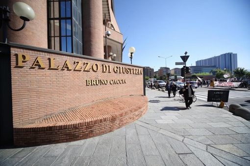 Scrittore di Giaveno condannato a 25 anni per omicidio, ma è latitante