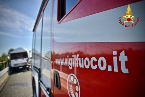 Robassomero, esplosione in un'azienda di prodotti chimici Robassomero, esplosione in un'azienda di prodotti chimici