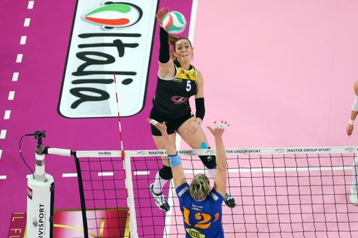 Barricalla Cus Torino Volley. arriva Silvia Lotti Barricalla Cus Torino Volley. arriva Silvia Lotti