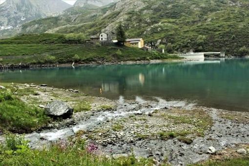 Nei giovedì dal 25 giugno al 6 agosto la Provinciale deòòa Valle di Viù sarà riservata ai ciclisti Nei giovedì dal 25 giugno al 6 agosto la Provinciale deòòa Valle di Viù sarà riservata ai ciclisti