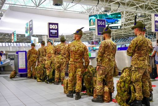 militari in partenza militari in partenza