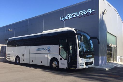 Bus turistici, 25mila posti di lavoro a rischio per il coronavirus Bus turistici, 25mila posti di lavoro a rischio per il coronavirus