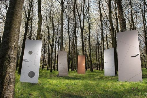 Le meraviglie del nostro territorio si esibiscono attraverso le pagine di un catalogo di porte interne uniche Le meraviglie del nostro territorio si esibiscono attraverso le pagine di un catalogo di porte interne uniche