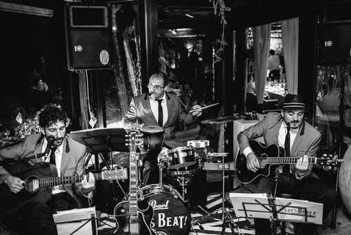 Il Carnevale del circolo Bloom fa travestire da Fab Four