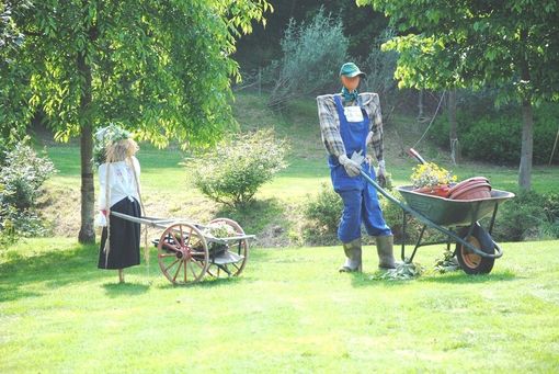 Tutto è pronto a Castellar per la 25^ Festa delle “sentinelle dei campi”: gli spaventapasseri