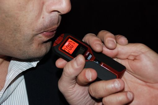 Test etilometro (immagine di repertorio) Test etilometro (immagine di repertorio)