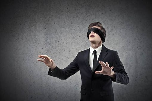 Bosconero, una cena "al buio" per sensibilizzare verso la vita dei non vedenti Bosconero, una cena "al buio" per sensibilizzare verso la vita dei non vedenti