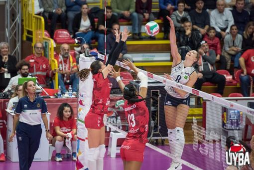 La Reale Mutua Fenera Chieri ’76 si inchina 3-0 all’Unet E-Work Busto Arsizio