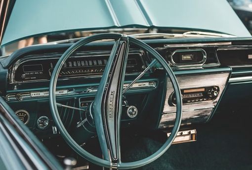 Come proteggersi dai rincari delle assicurazioni: consigli per mantenere il premio basso