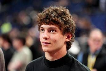 Paura per Kimi Antonelli, incidente stradale a San Marino: il pilota di F1 è illeso Paura per Kimi Antonelli, incidente stradale a San Marino: il pilota di F1 è illeso