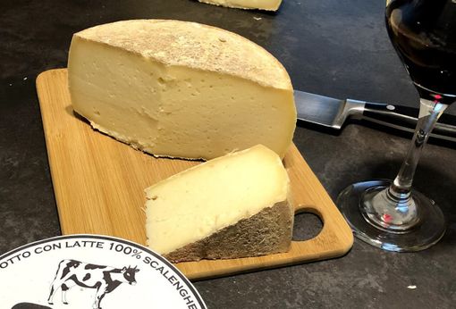 Promaggio formaggio di Scalenghe Promaggio formaggio di Scalenghe