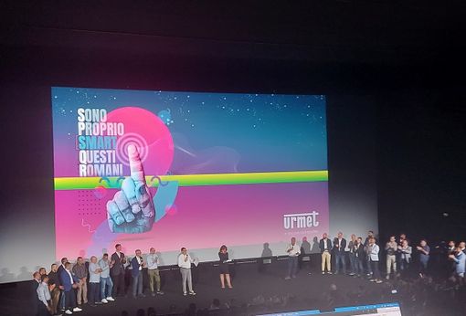 Palco con persone sopra Palco con persone sopra