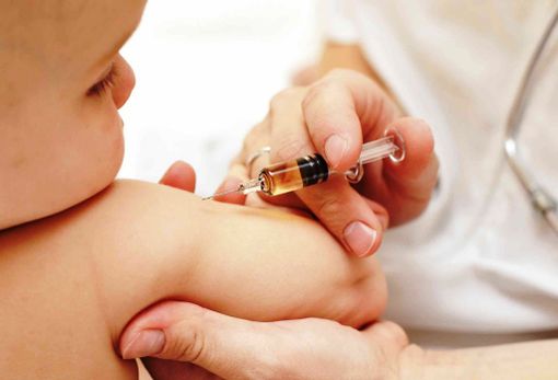 Il presidente Mattarella ha firmato: via libera al decreto che reintroduce l'obbligatorietà dei vaccini Il presidente Mattarella ha firmato: via libera al decreto che reintroduce l'obbligatorietà dei vaccini