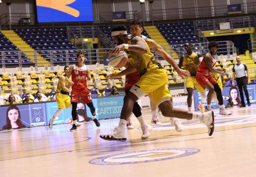 La Reale Mutua Basket Torino cerca riscatto contro Milano. Cavina "Presenza di Clark da valutare" La Reale Mutua Basket Torino cerca riscatto contro Milano. Cavina "Presenza di Clark da valutare"