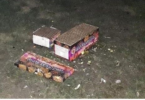 Nichelino, oltre alla devastazione di piazza Di Vittorio, fa i conti con i danni causati dai botti Nichelino, oltre alla devastazione di piazza Di Vittorio, fa i conti con i danni causati dai botti