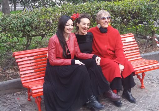 L'inaugurazione della panchina rossa a San Salvario lo scorso marzo