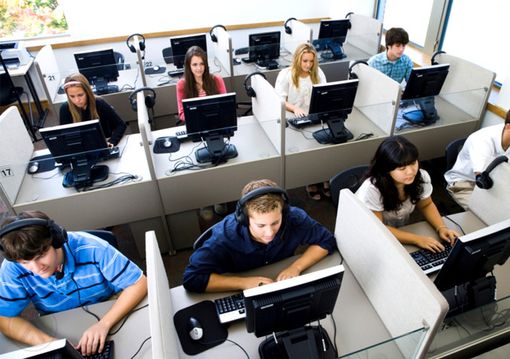 I lavoratori di Pro&out chiedono garanzie I lavoratori di Pro&out chiedono garanzie