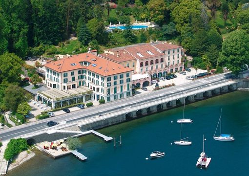 Scopri l'esperienza delle bollicine in un Gala dinner con vista sul lago Maggiore, dove i protagonisti saranno menù di pesce e Champagne