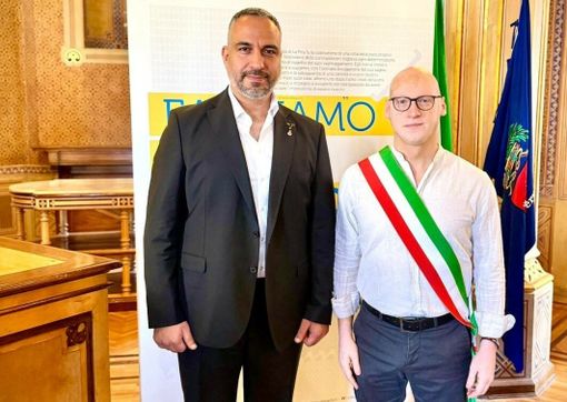 Il sindaco di Betlemme e Alessandro Azzolina