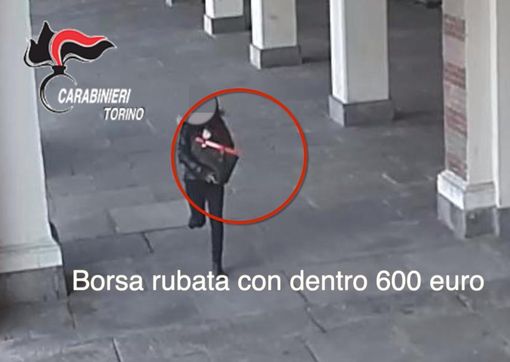 Fedeli derubati in chiesa mentre stanno pregando, una coppia finisce in manette [VIDEO]