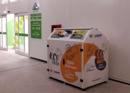 Rifiuti elettronici, la raccolta è in negozio