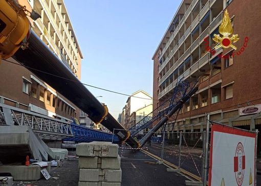 Via Genova: nessuna anomalia secondo il manovratore dell'autogru