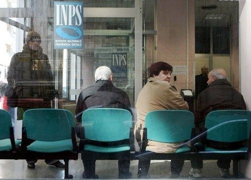 Coronavirus, per evitare assembramenti le pensioni saranno pagate in più giorni Coronavirus, per evitare assembramenti le pensioni saranno pagate in più giorni