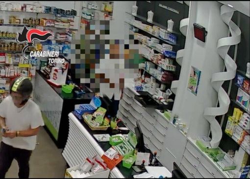 Torino, rapina davanti alle telecamere: tradito dal tatuaggio a forma di aquila