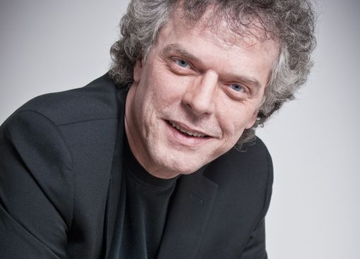 La comicità dirompente di Alberto Patrucco al Piccolo Teatro Comico