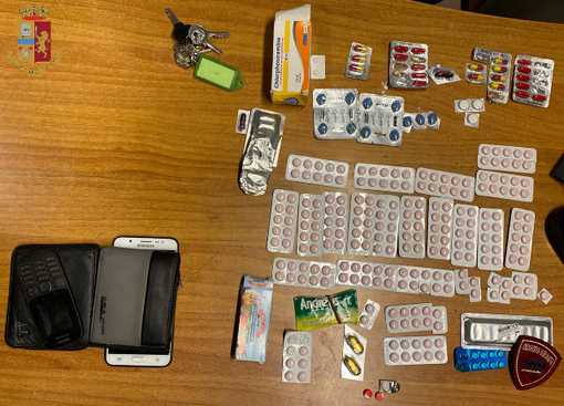 dosi di droga sequestrata