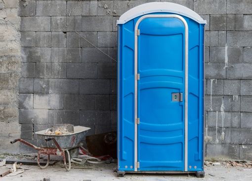 Una immagine di repertorio di bagno chimico