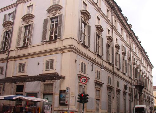 &quot;La Porta Nuova&quot;, si inaugura la mostra ospitata al teatro Paesana fino al 16 novembre