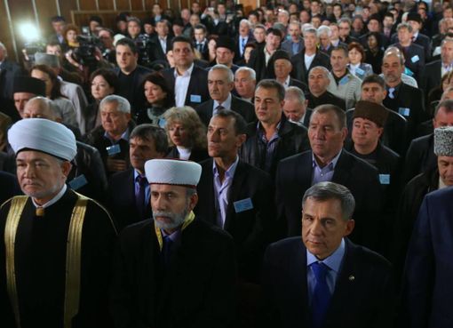 Tatari di Crimea e la legge sulle minoranze dell'Ucraina Tatari di Crimea e la legge sulle minoranze dell'Ucraina