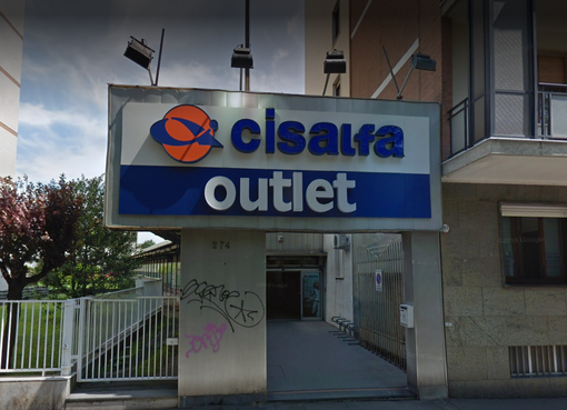Chiude Cisalfa di corso Peschiera, l'ira dei sindacati: &quot;Azione unilaterale e inaccettabile&quot;